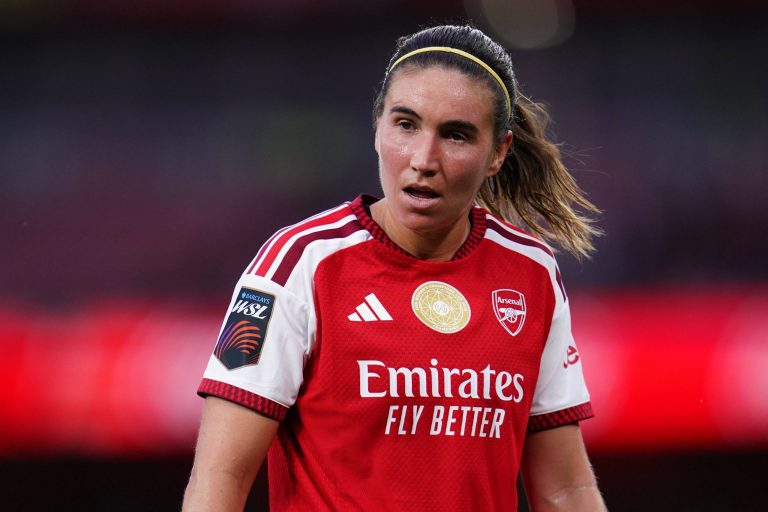 Mariona Caldentey’s stoppage-time penalty spares blushes as wasteful Arsenal edge past HB Køge